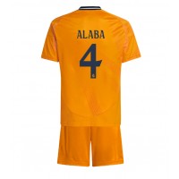 Real Madrid David Alaba #4 Bortatröja Barn 2024-25 Kortärmad (+ Korta byxor)